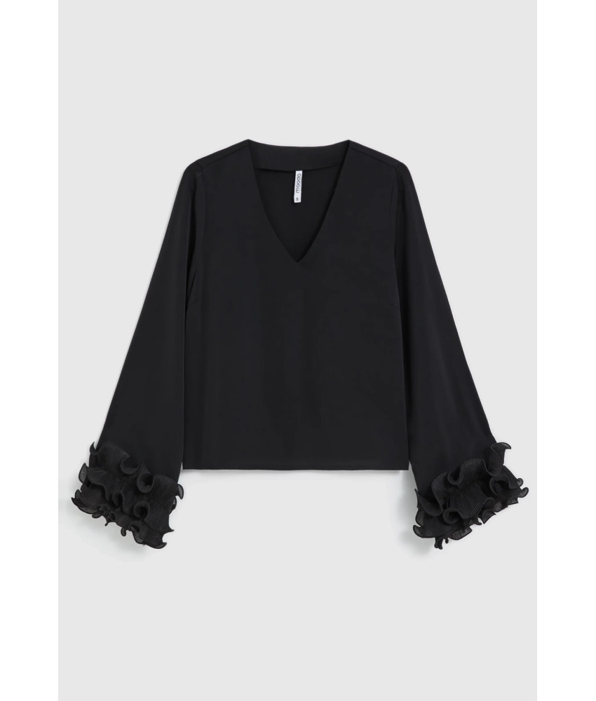 ΓΥΝΑΙΚΕΙΑ ΜΑΥΡΗ ΜΠΛΟΥΖΑ ΜΕ ΒΟΛΑΝ ΣΤΑ ΜΑΝΙΚΙΑ 